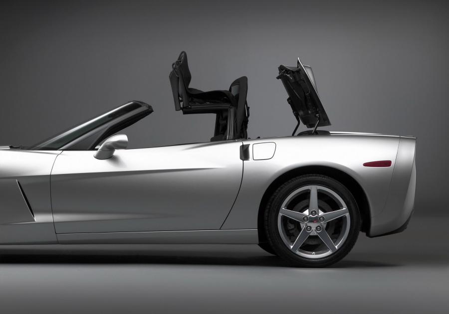  Chevrolet Corvette Convertible 2005 года  (фото 175 из 179)